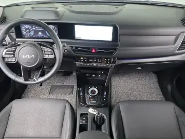 2025 Kia Seltos с пробегом 8 684 км
