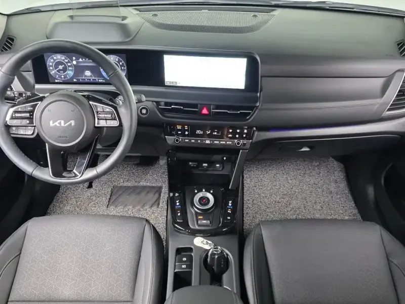 2025 Kia Seltos с пробегом 8 684 км