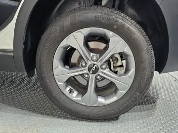 2023 Kia Seltos с пробегом 10 592 км