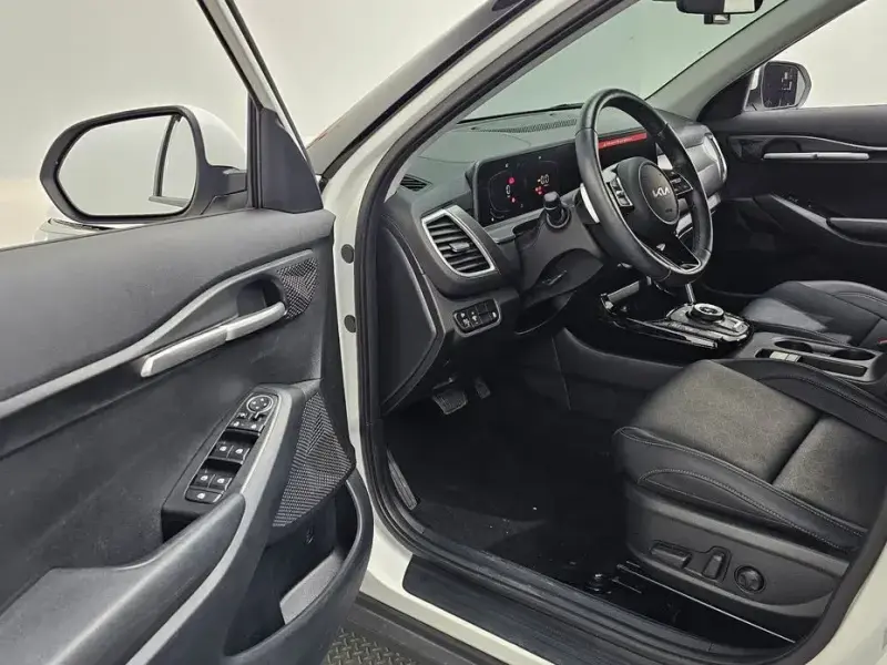 2023 Kia Seltos с пробегом 10 592 км