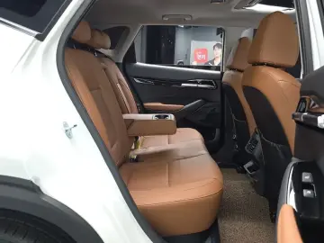 2025 Kia Seltos с пробегом 4 883 км