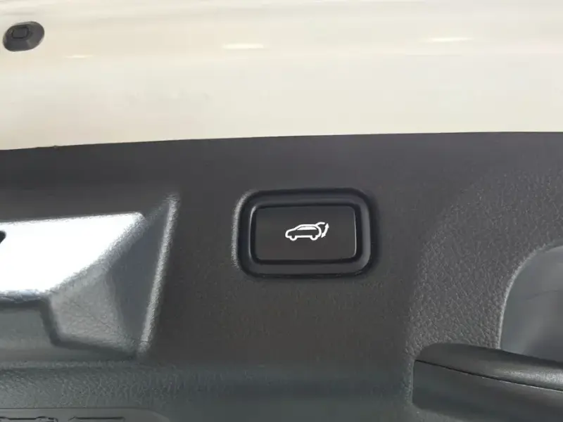 2025 Kia Seltos с пробегом 4 883 км