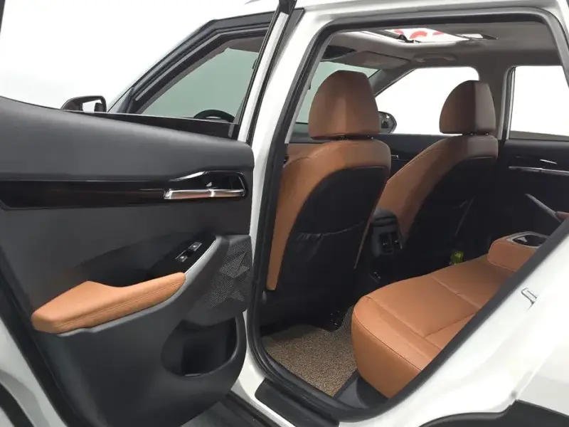 2025 Kia Seltos с пробегом 4 883 км