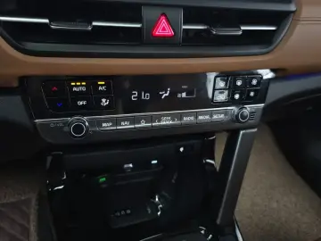 2025 Kia Seltos с пробегом 4 883 км