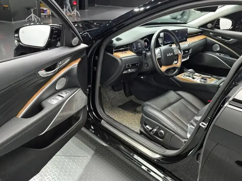 2021 Kia K9 с пробегом 94 663 км