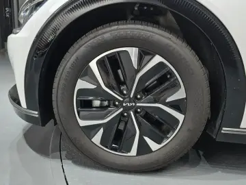 2022 Kia EV6 с пробегом 11 241 км