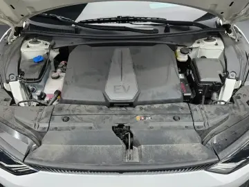 2022 Kia EV6 с пробегом 11 241 км
