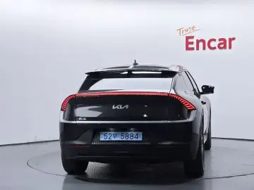 2022 Kia EV6 с пробегом 20 636 км