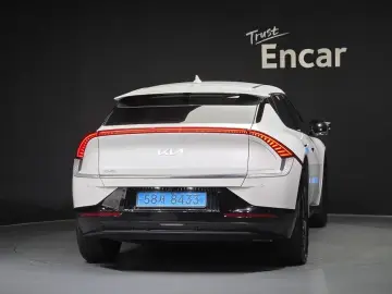 2024 Kia EV6 с пробегом 27 898 км