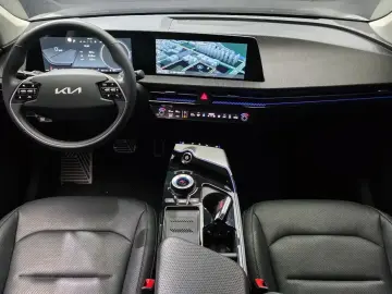 2024 Kia EV6 с пробегом 27 898 км