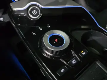 2024 Kia EV6 с пробегом 27 898 км