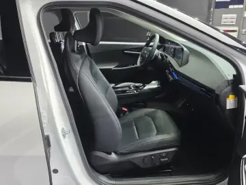 2024 Kia EV6 с пробегом 27 898 км