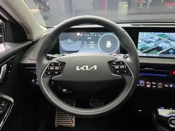 2024 Kia EV6 с пробегом 27 898 км