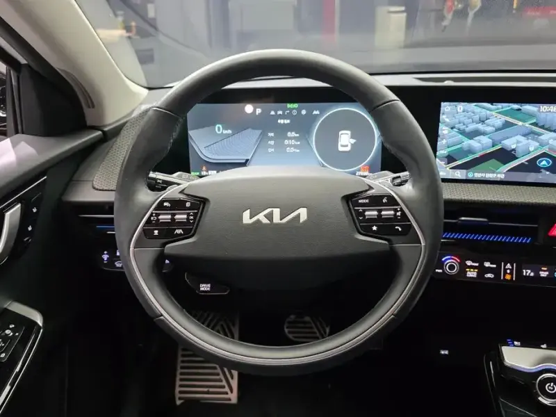 2024 Kia EV6 с пробегом 27 898 км