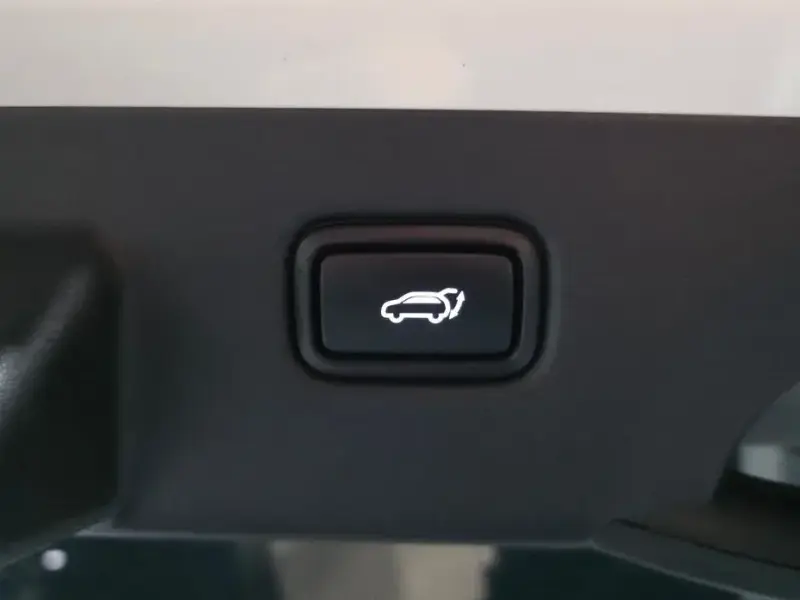 2024 Kia EV6 с пробегом 27 898 км