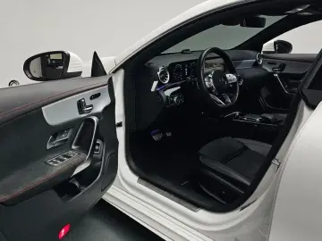 2023 Mercedes-Benz CLA с пробегом 25 482 км