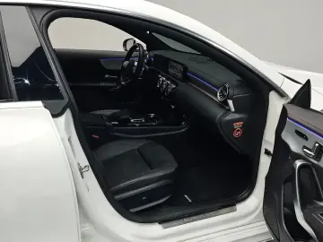 2023 Mercedes-Benz CLA с пробегом 25 482 км