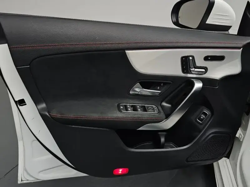 2023 Mercedes-Benz CLA с пробегом 25 482 км
