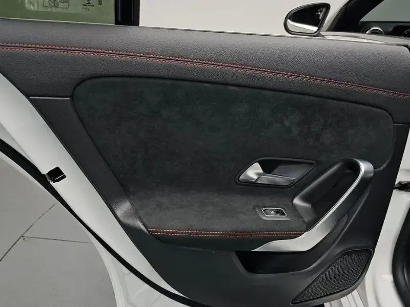 2023 Mercedes-Benz CLA с пробегом 25 482 км