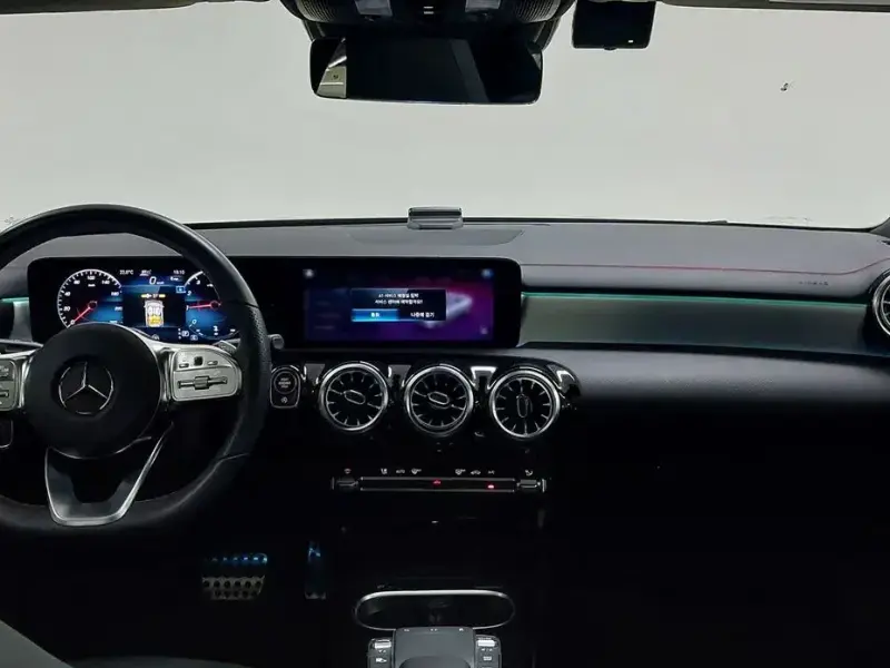 2023 Mercedes-Benz CLA с пробегом 18 597 км