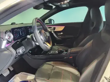 2023 Mercedes-Benz CLA с пробегом 36 820 км