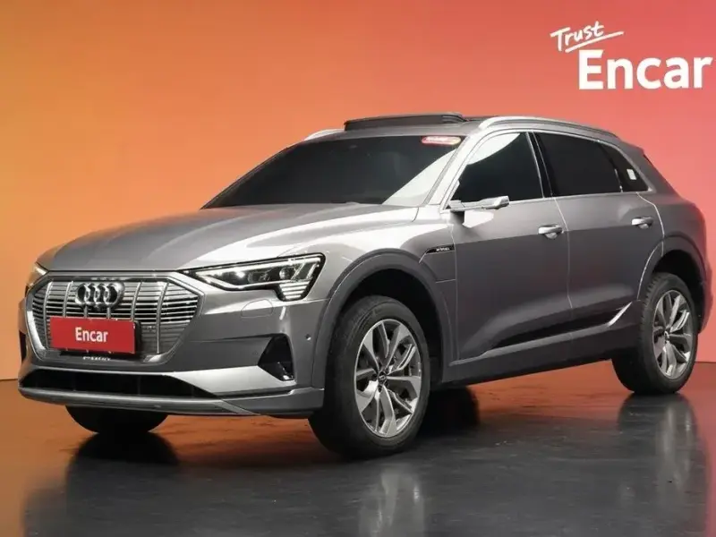 2020 Audi e-tron с пробегом 98 811 км