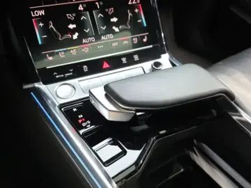 2020 Audi e-tron с пробегом 98 811 км