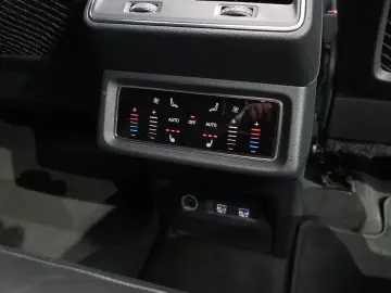 2020 Audi e-tron с пробегом 98 811 км