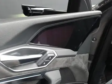 2020 Audi e-tron с пробегом 98 811 км