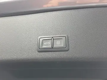 2020 Audi e-tron с пробегом 98 811 км