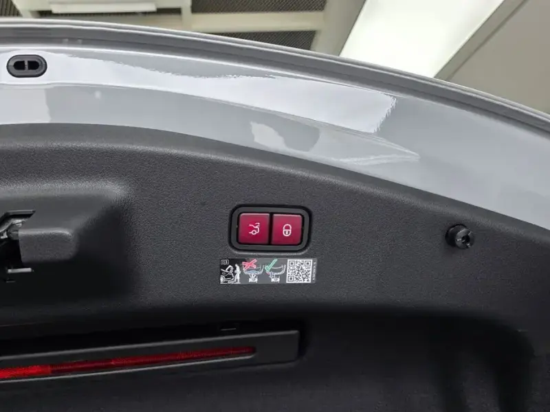 2025 Mercedes-Benz CLE с пробегом 12 497 км