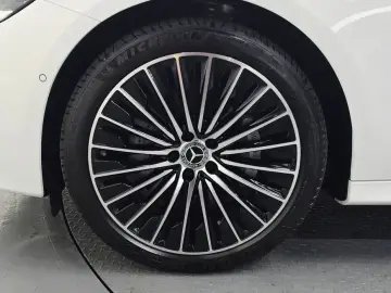 2025 Mercedes-Benz E-Класс с пробегом 5 569 км