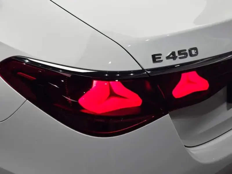 2025 Mercedes-Benz E-Класс с пробегом 5 569 км