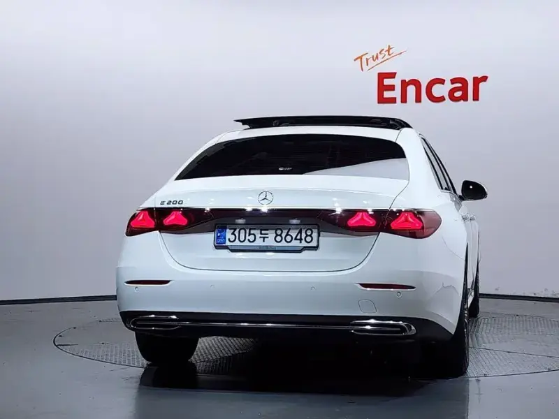 2024 Mercedes-Benz E-Класс с пробегом 26 572 км