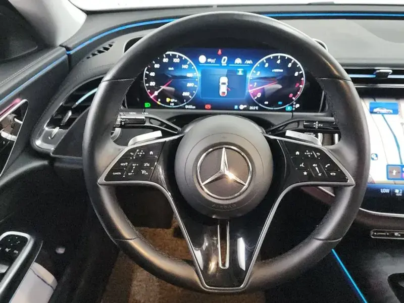 2024 Mercedes-Benz E-Класс с пробегом 26 572 км