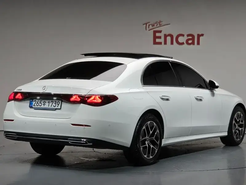 2026 Mercedes-Benz E-Класс с пробегом 6 013 км