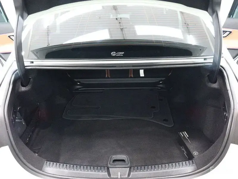 2025 Mercedes-Benz E-Класс с пробегом 7 275 км