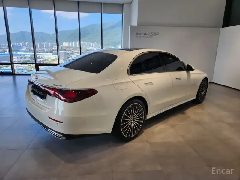 2025 Mercedes-Benz E-Класс с пробегом 7 303 км