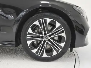 2025 Mercedes-Benz E-Класс с пробегом 10 360 км