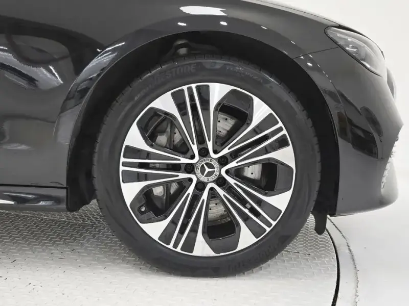 2025 Mercedes-Benz E-Класс с пробегом 10 360 км