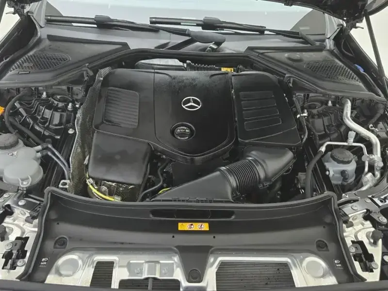 2025 Mercedes-Benz E-Класс с пробегом 10 360 км