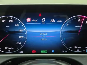 2025 Mercedes-Benz E-Класс с пробегом 10 360 км