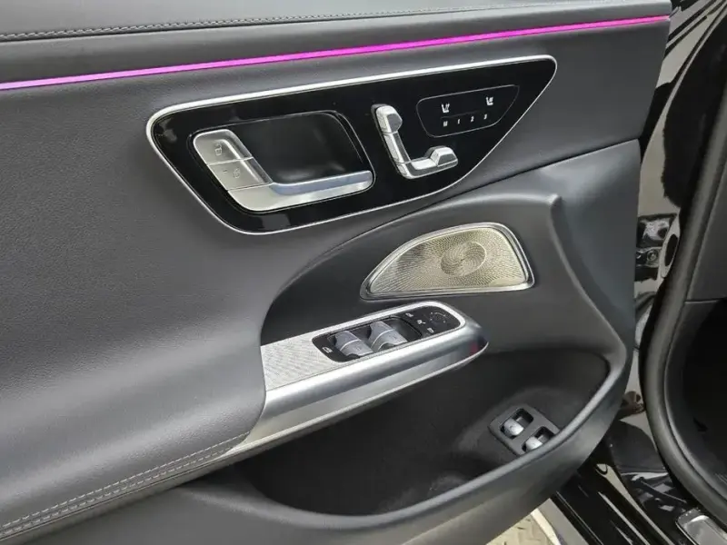 2025 Mercedes-Benz E-Класс с пробегом 10 360 км