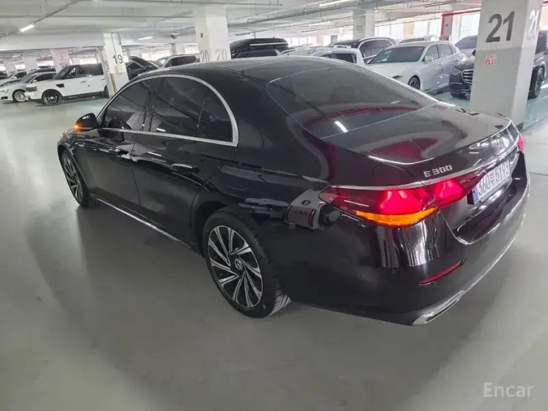 2024 Mercedes-Benz E-Класс с пробегом 24 000 км