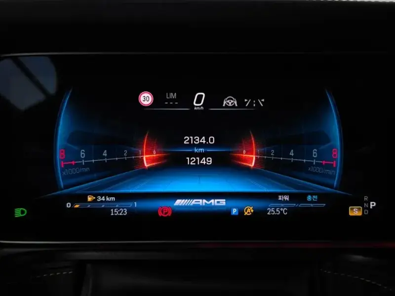 2025 Mercedes-Benz G-Класс с пробегом 12 149 км