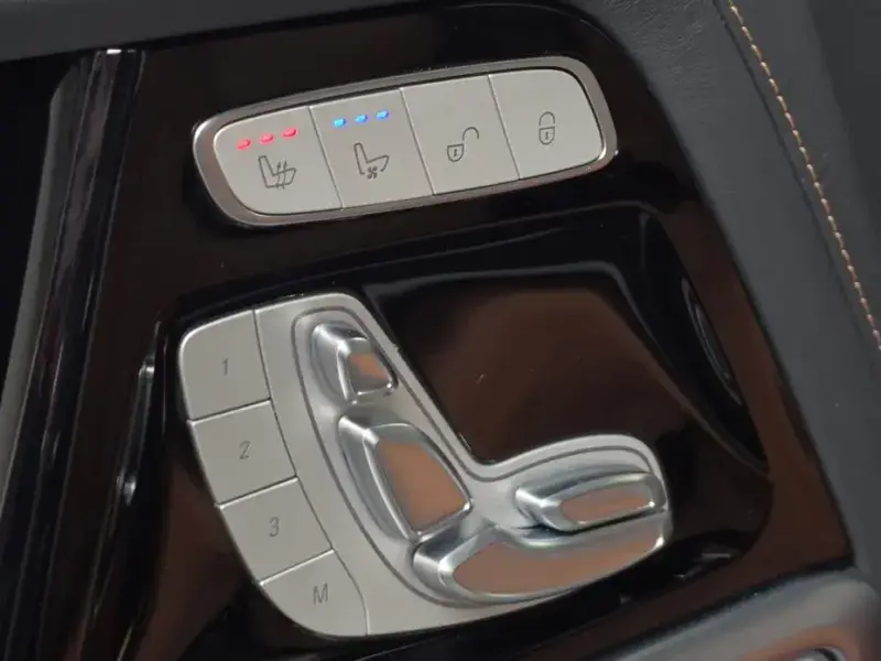 2025 Mercedes-Benz G-Класс с пробегом 12 149 км