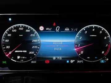 2025 Mercedes-Benz G-Класс с пробегом 34 216 км