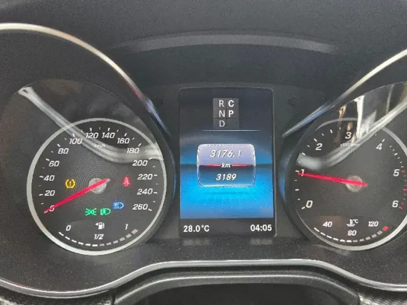 2023 Mercedes-Benz V-Класс с пробегом 3 200 км