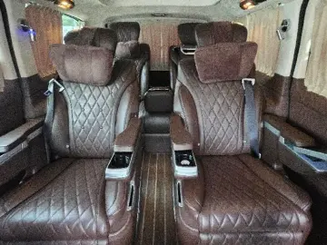 2023 Mercedes-Benz V-Класс с пробегом 3 200 км