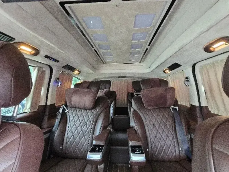 2023 Mercedes-Benz V-Класс с пробегом 3 200 км